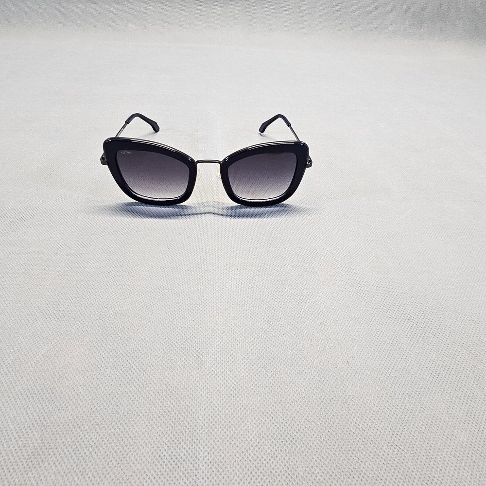 Bertha Delphine Handmade in Italy Sunglasses - Navy‎